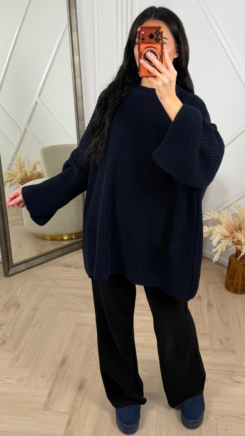PRE ORDER Oversized Gebreide Knit Trui WORDT VERZONDEN OP 14-09 in Marineblauw - Finn Jules