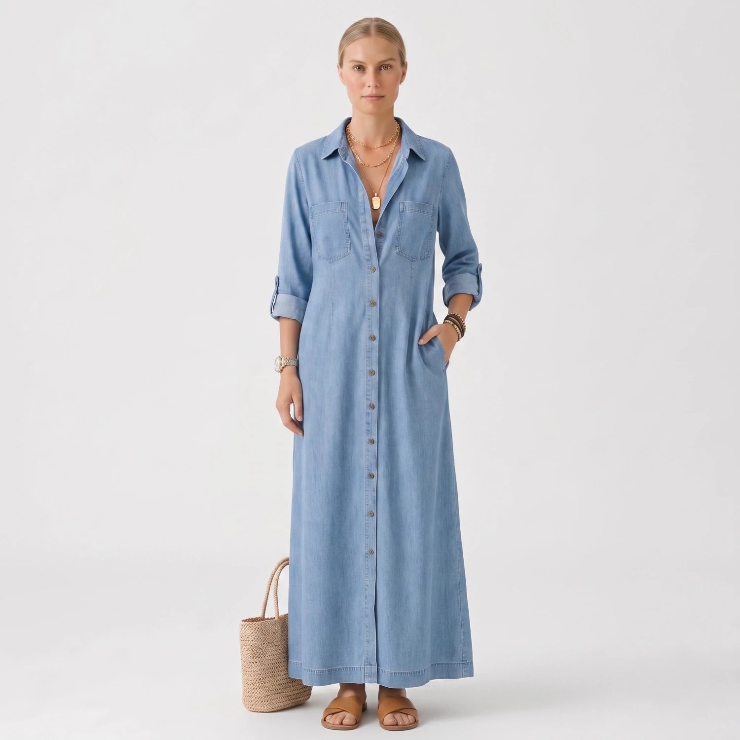 Froukje lange blousejurk met knoopsluiting in Blauw - Finn Jules