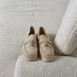 Beige Loafers Dames - Suède Instappers Met Kwast — Anouk in Beije - Finn Jules