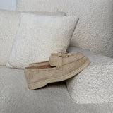 Beige Loafers Dames - Suède Instappers Met Kwast — Anouk in Beije - Finn Jules