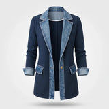 Gebreid Vest Denim Detail Flatterend — Iris in Marineblauw - Finn Jules
