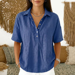 Van Elst Mode® | Blouse met kraag en knoopdetail (TIJDELIJK 1+1 GRATIS!) in Blauw - Finn Jules