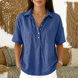 Van Elst Mode® | Blouse met kraag en knoopdetail (TIJDELIJK 1+1 GRATIS!) in Blauw - Finn Jules