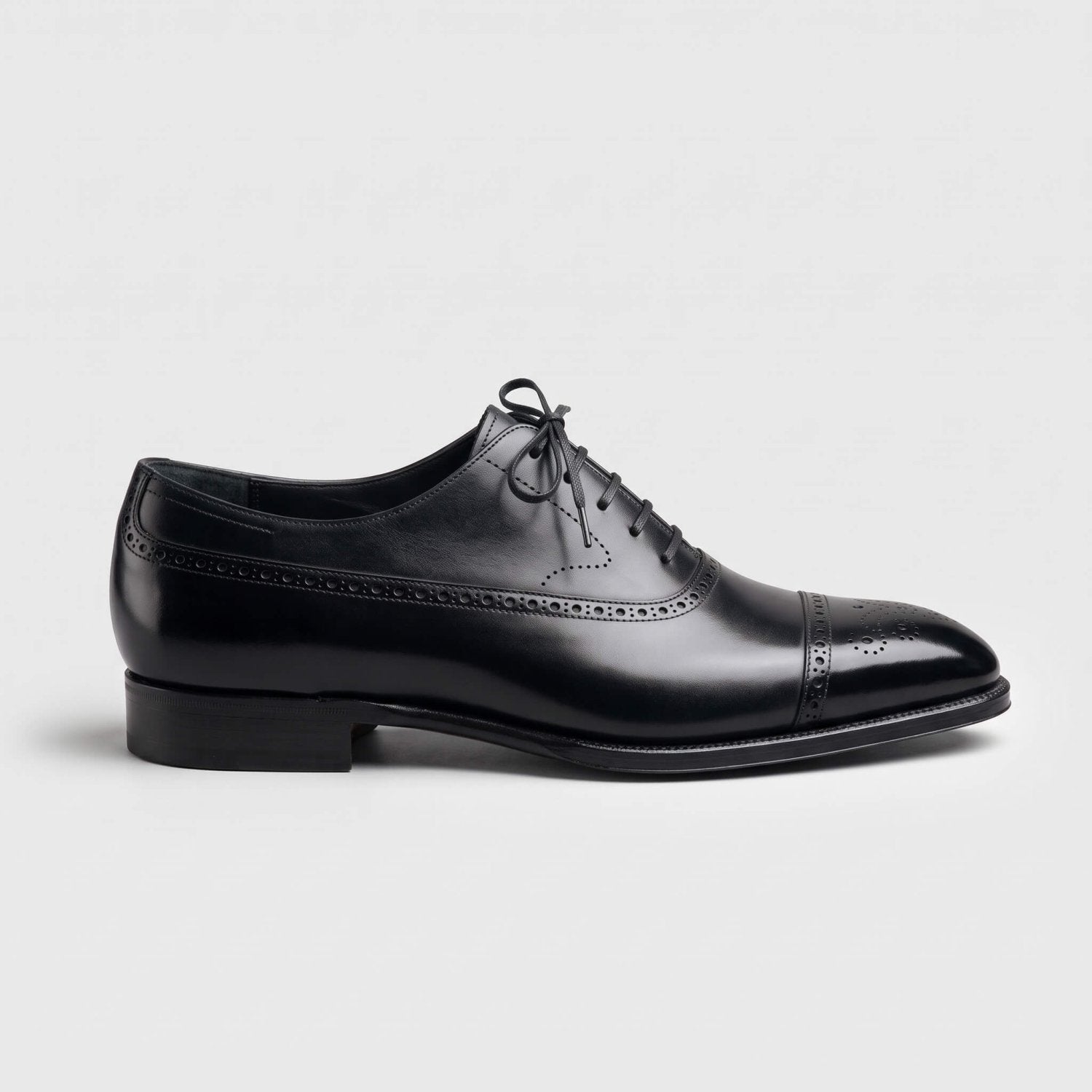 Oxford Brogue in Zwart - Finn Jules