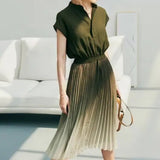 Plisséjurk Dames - Elegante Ombré Midi-Jurk — Nina in Olijfgroen - Finn Jules